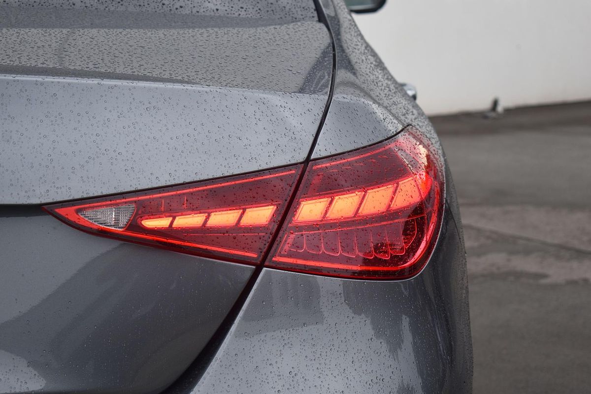 2024 Mercedes-Benz C-Class C300 W206