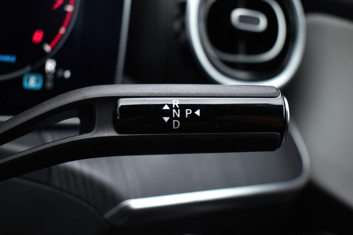 2024 Mercedes-Benz C-Class C300 W206