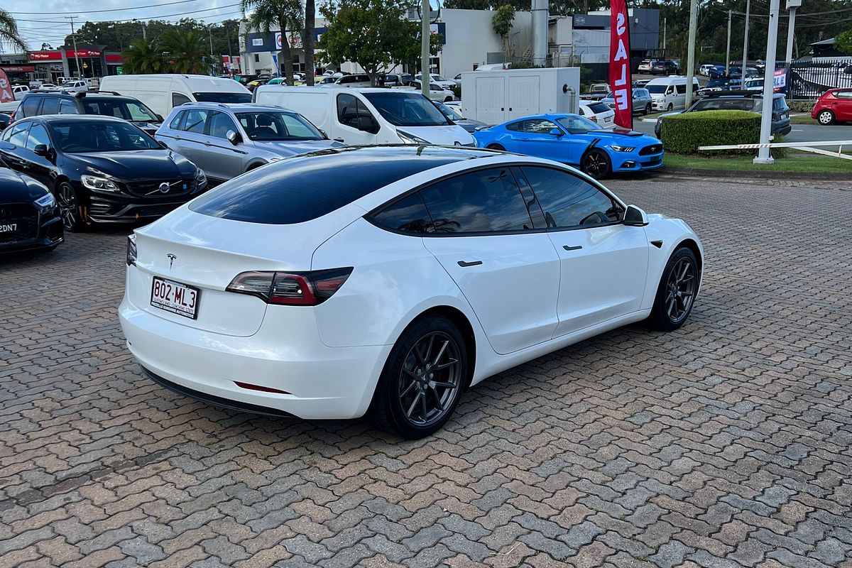 2021 Tesla Model 3 Standard Range Plus