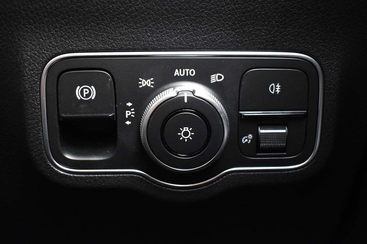2024 Mercedes-Benz EQA EQA350 H243