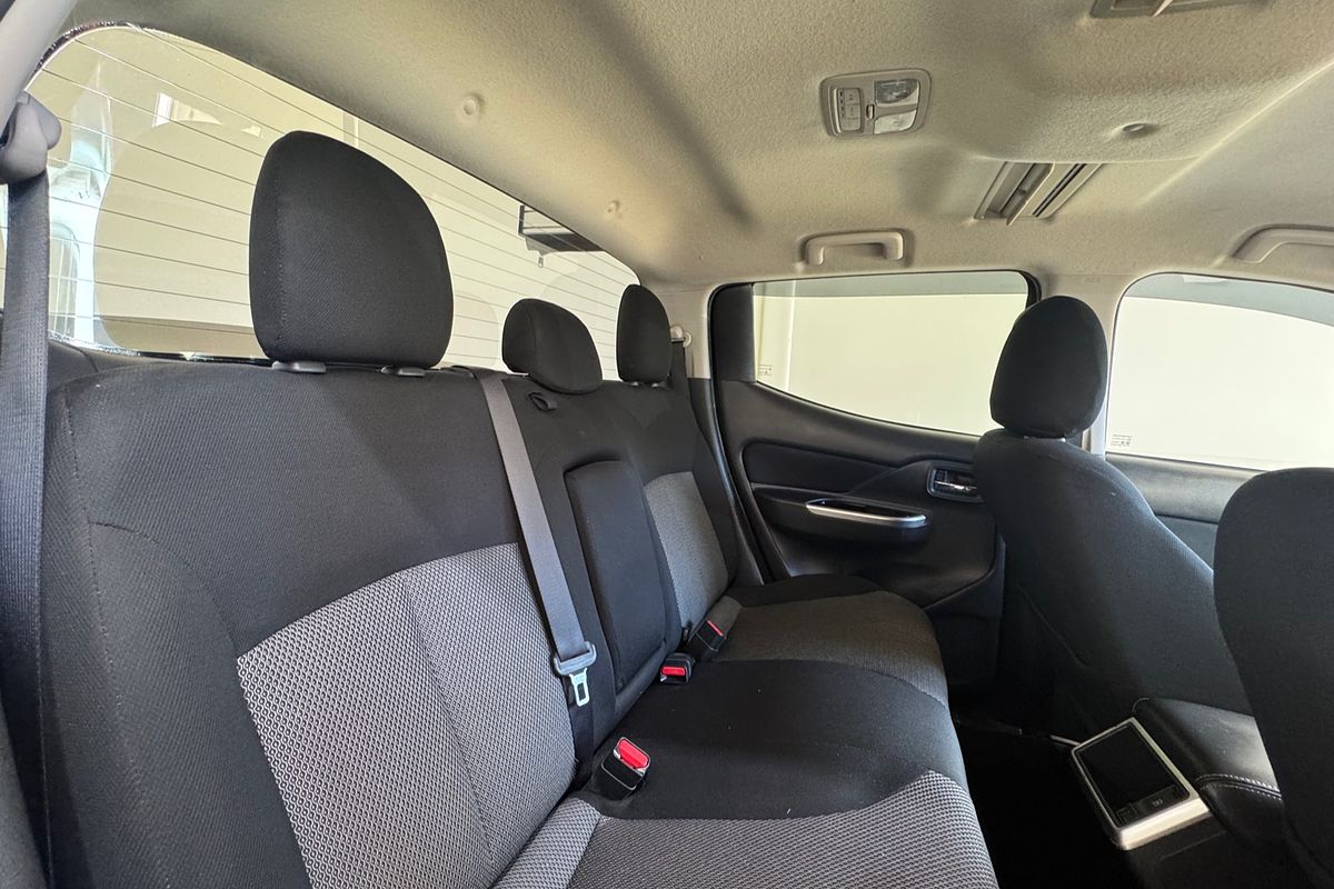 2022 Mitsubishi Triton GLS MR 4X4
