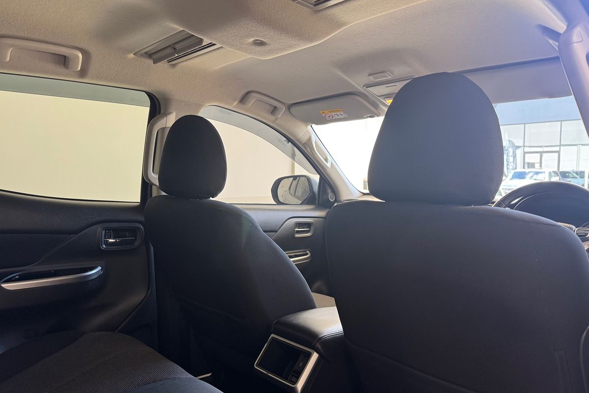 2022 Mitsubishi Triton GLS MR 4X4