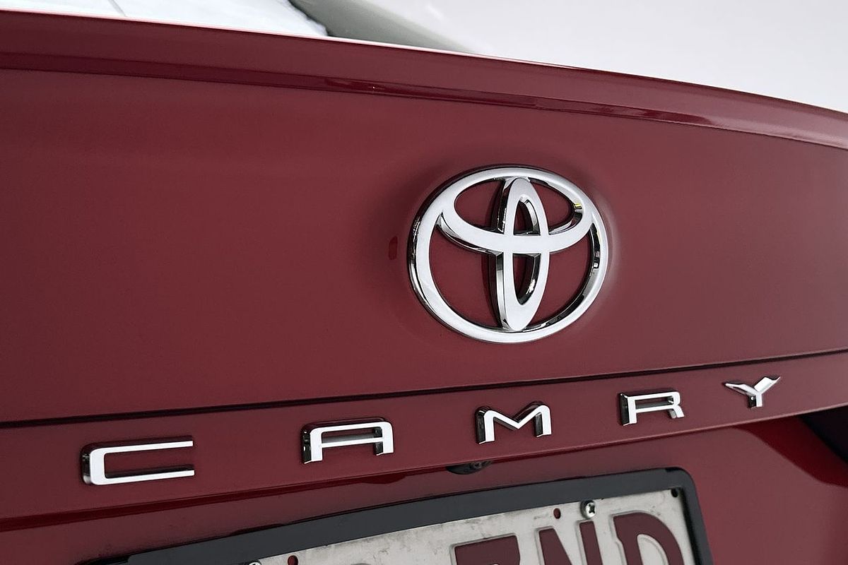 2020 Toyota Camry SX ASV70R