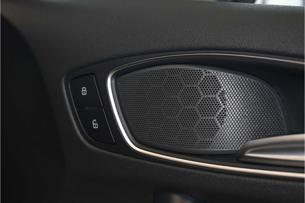 2015 Audi S1 8X