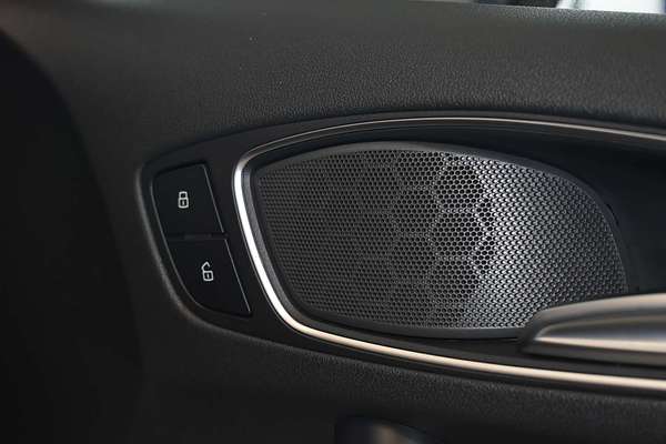 2015 Audi S1 8X