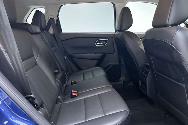 2023 Nissan X-TRAIL ST-L T33
