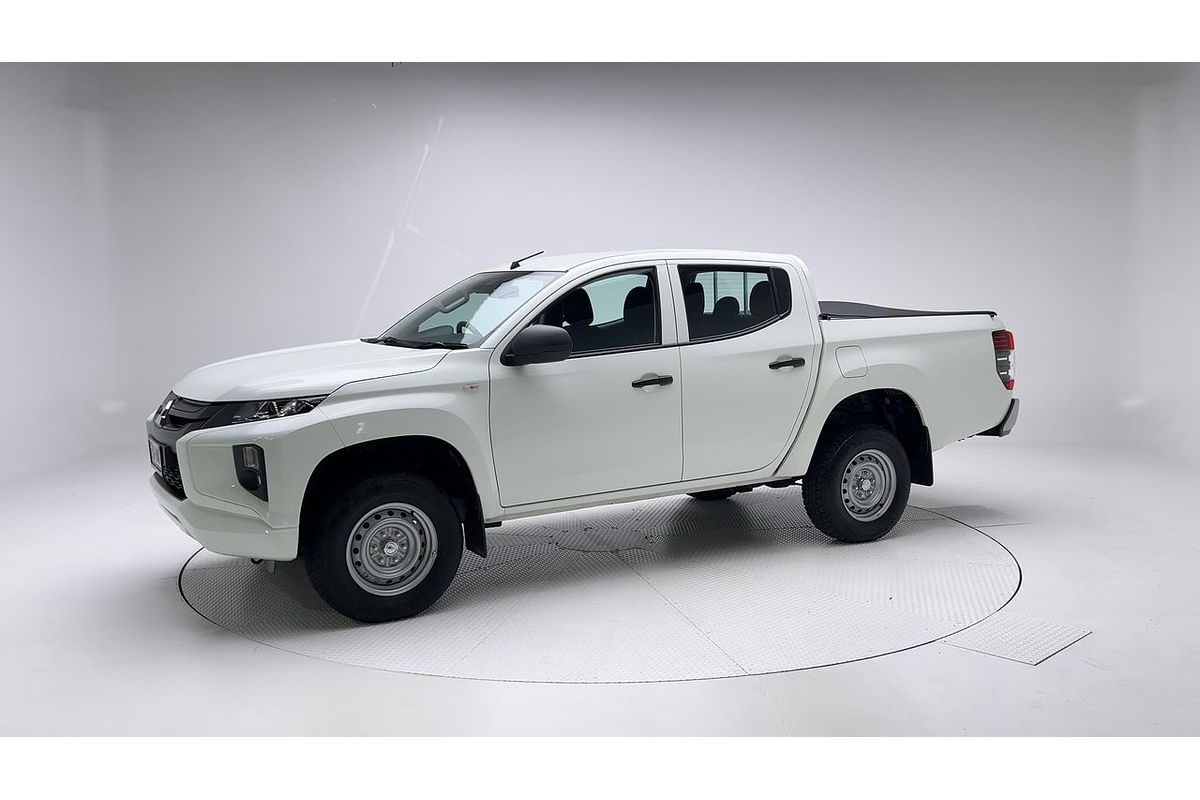 2021 Mitsubishi Triton GLX MR 4X4