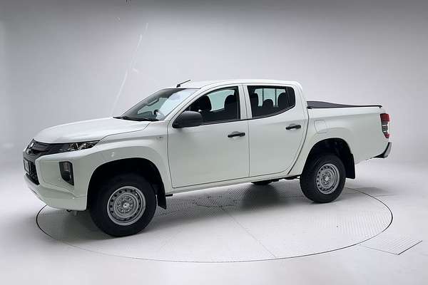 2021 Mitsubishi Triton GLX MR 4X4