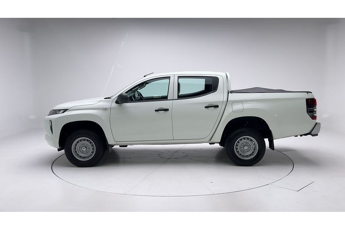 2021 Mitsubishi Triton GLX MR 4X4