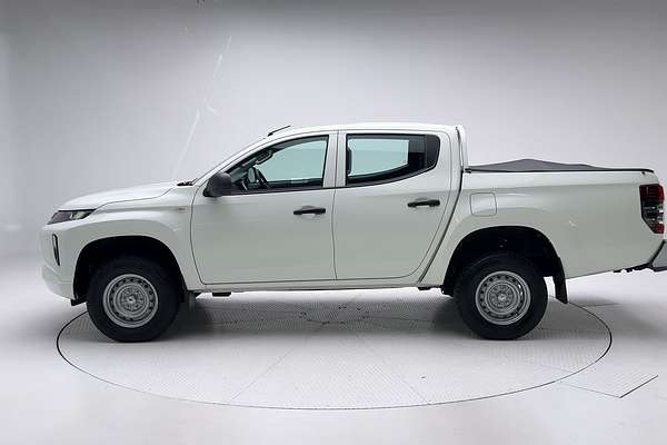 2021 Mitsubishi Triton GLX MR 4X4