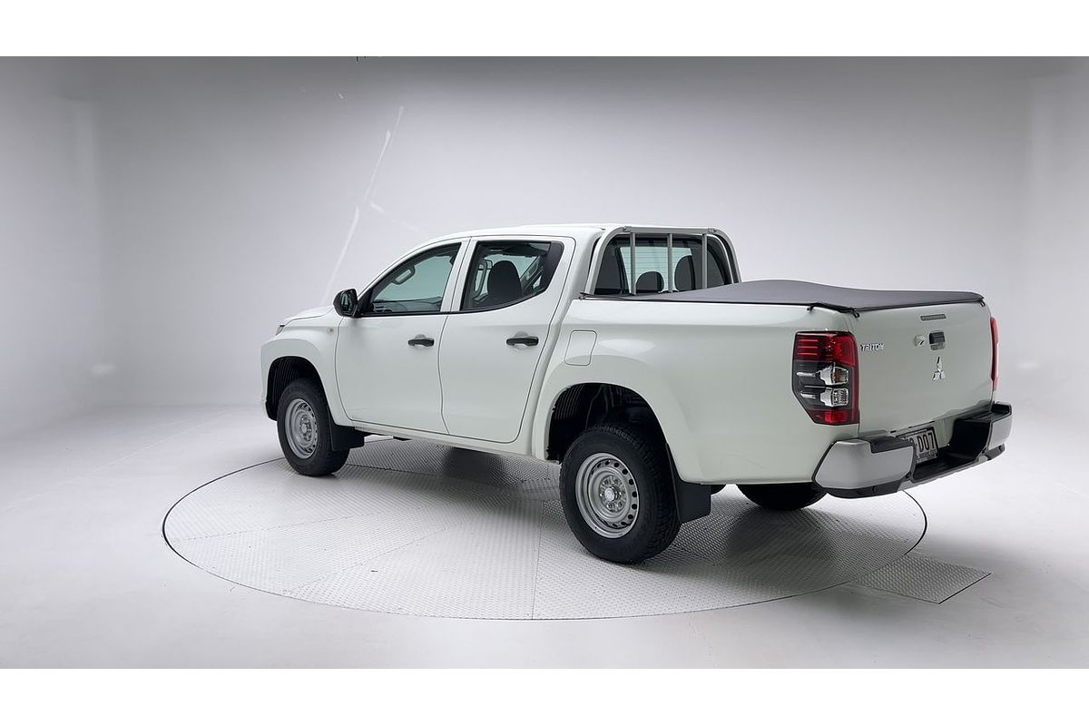 2021 Mitsubishi Triton GLX MR 4X4