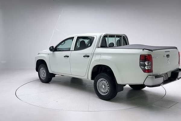 2021 Mitsubishi Triton GLX MR 4X4