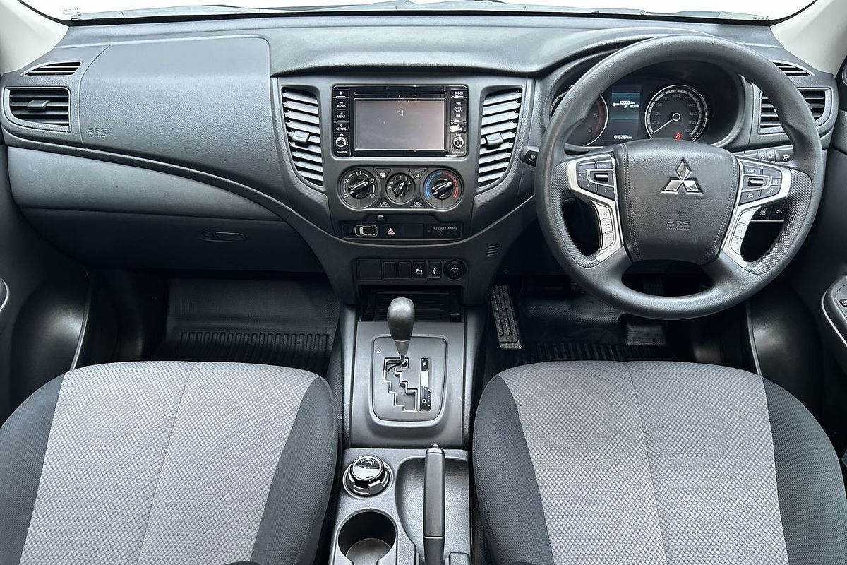 2021 Mitsubishi Triton GLX MR 4X4