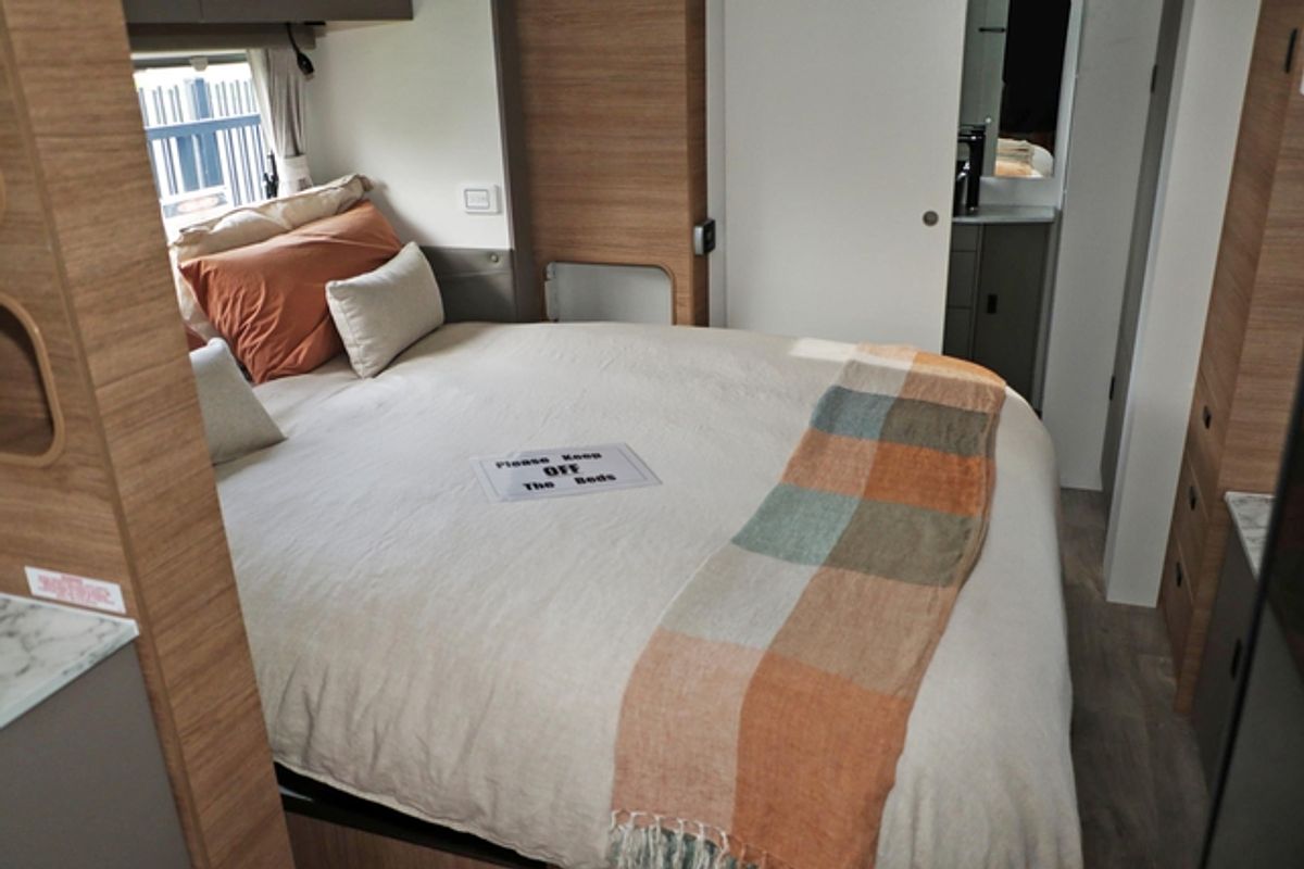 2024 Jayco SILVERLINE CARAVAN 24.75-2.SL-MY24