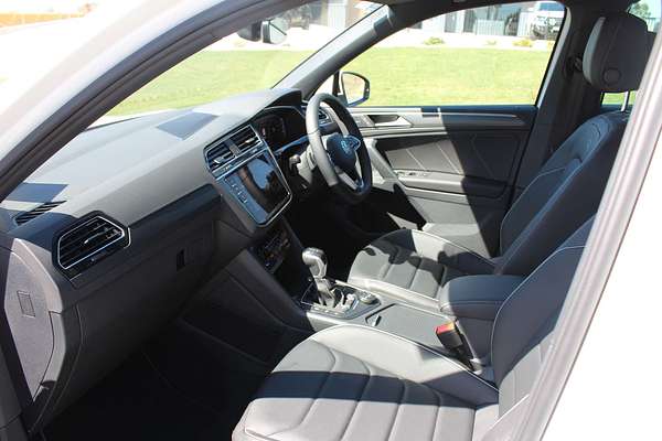 2024 Volkswagen Tiguan 162TSI R-Line 5N