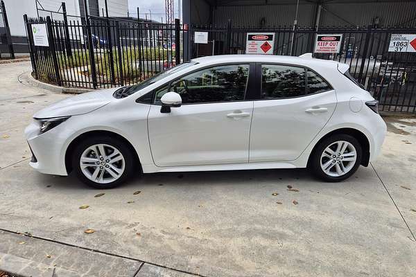 2021 Toyota Corolla Ascent Sport MZEA12R