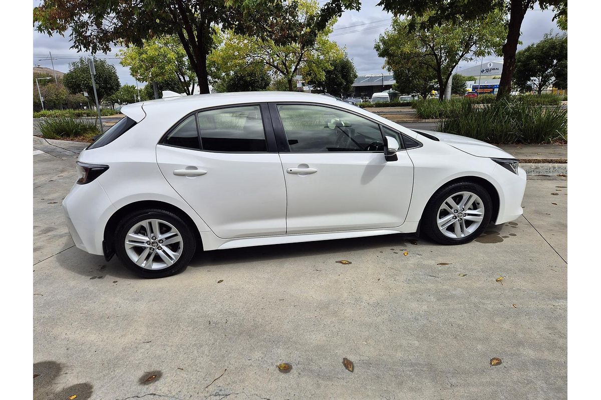 2021 Toyota Corolla Ascent Sport MZEA12R
