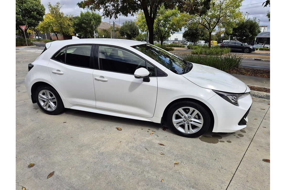 2021 Toyota Corolla Ascent Sport MZEA12R