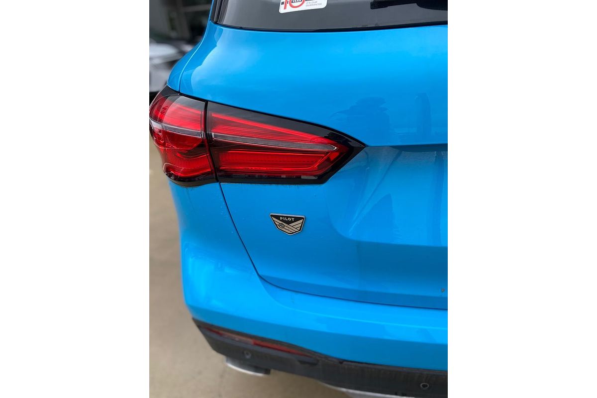 2024 MG HS Excite SAS23