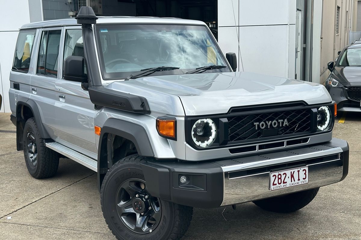 2024 Toyota Landcruiser GXL VDJL76R
