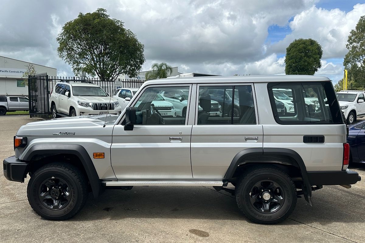 2024 Toyota Landcruiser GXL VDJL76R