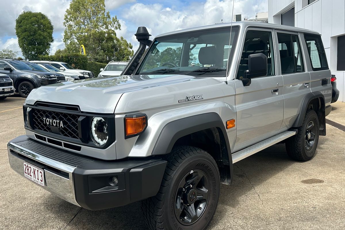 2024 Toyota Landcruiser GXL VDJL76R