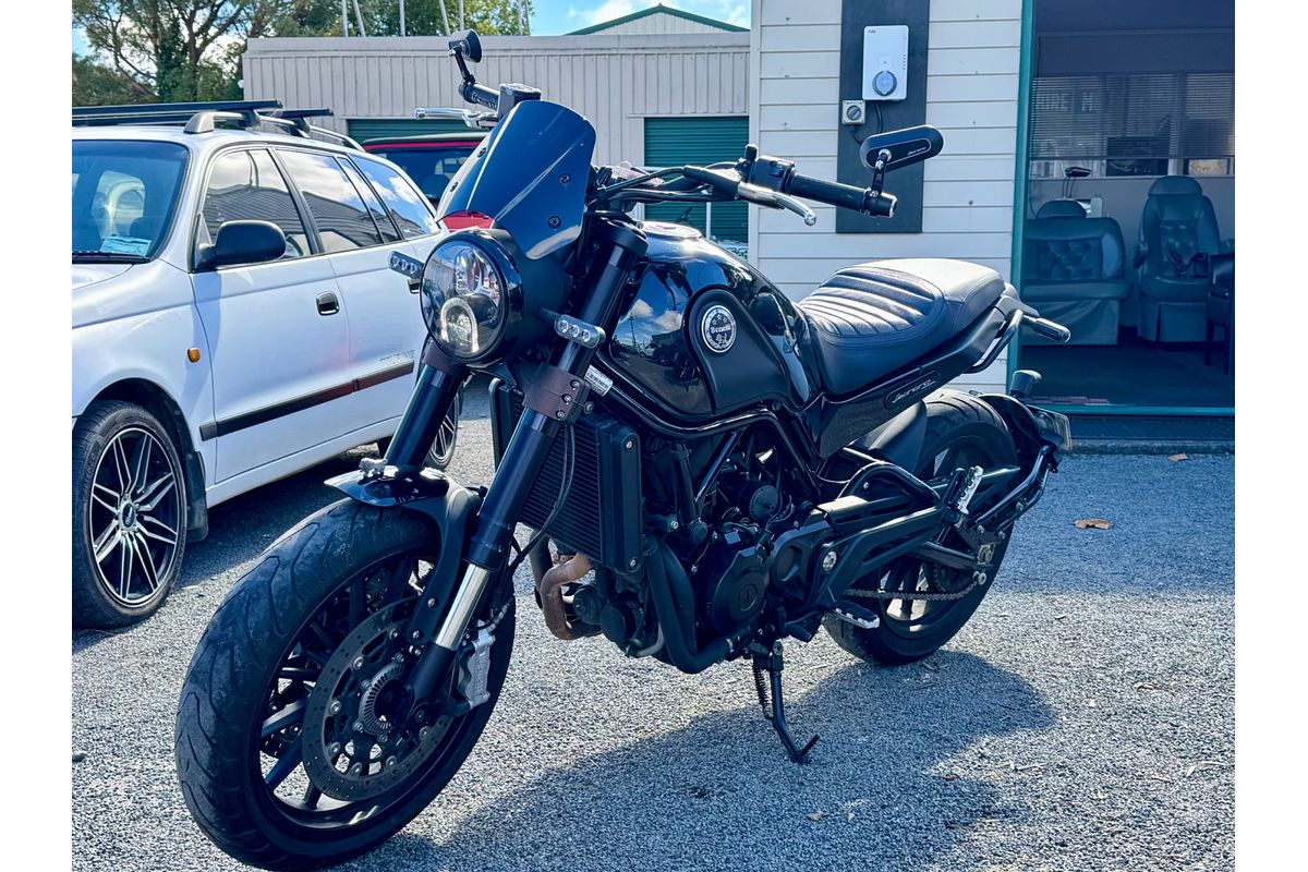 2021 Benelli LEONCINO 500