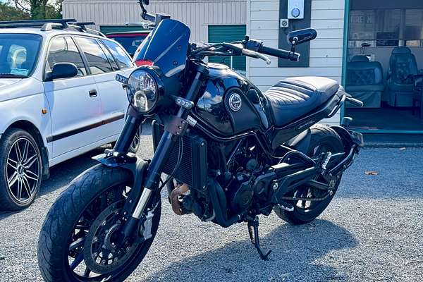 2021 Benelli LEONCINO 500