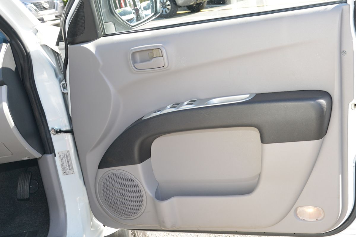 2011 Mitsubishi Triton GL-R MN Rear Wheel Drive