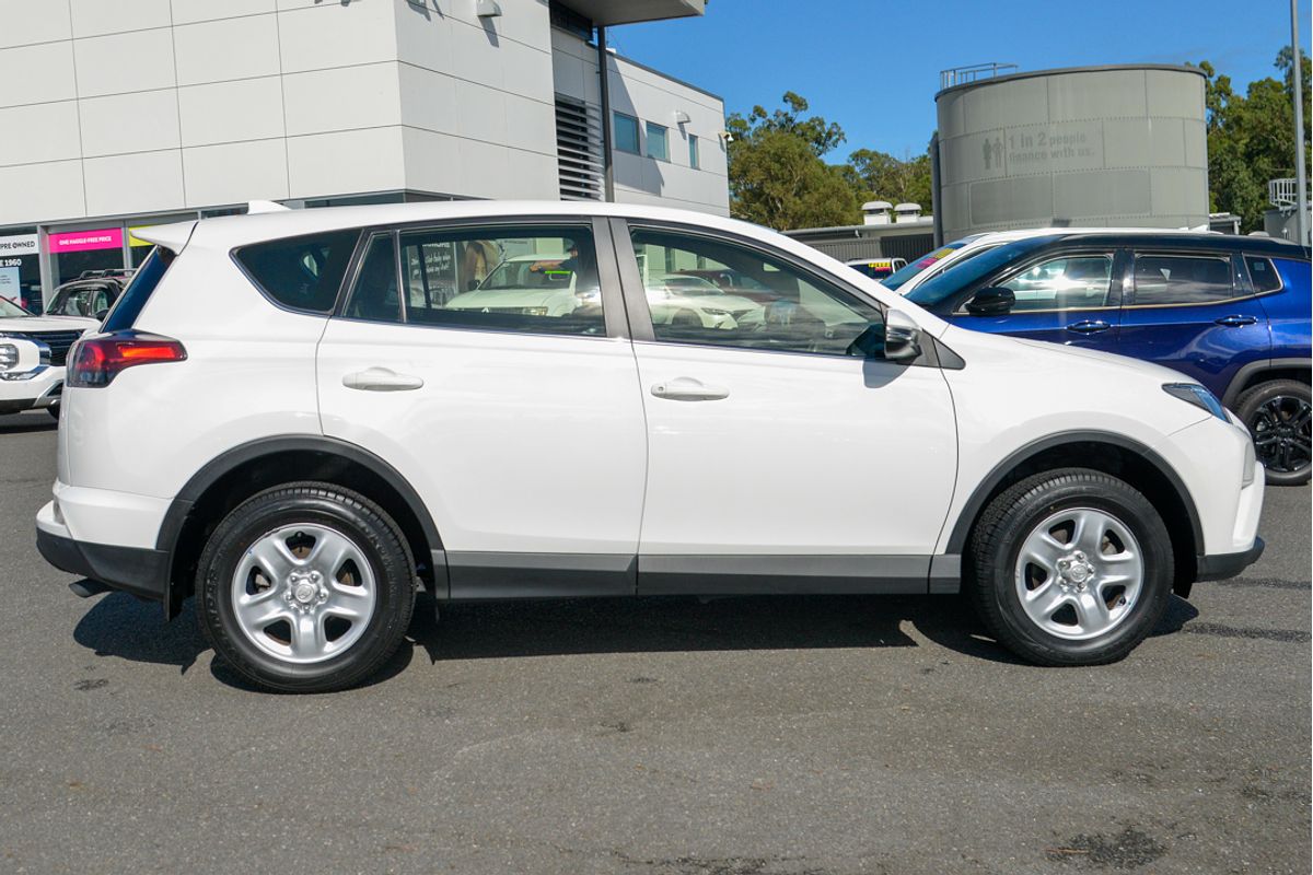 2017 Toyota RAV4 GX ZSA42R