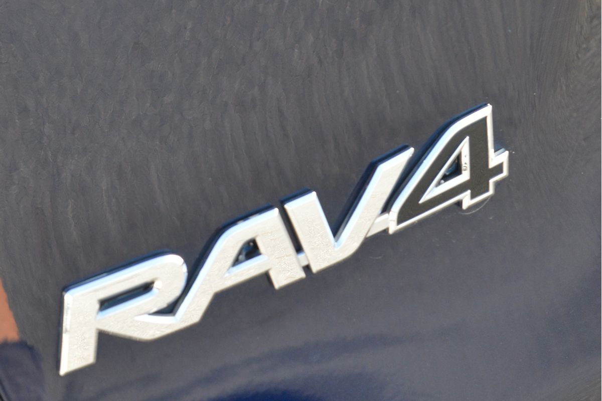 2021 Toyota RAV4 Cruiser AXAH52R