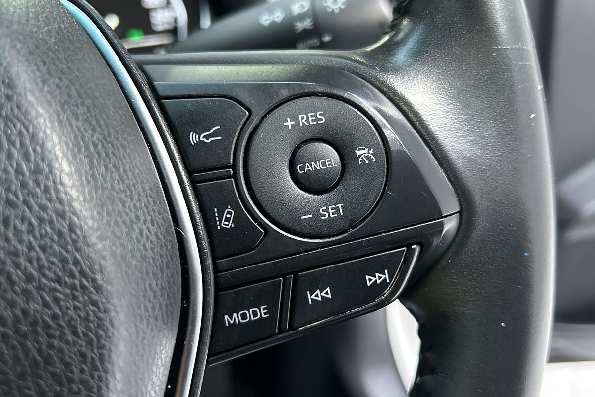 2019 Toyota Camry Ascent Sport AXVH71R