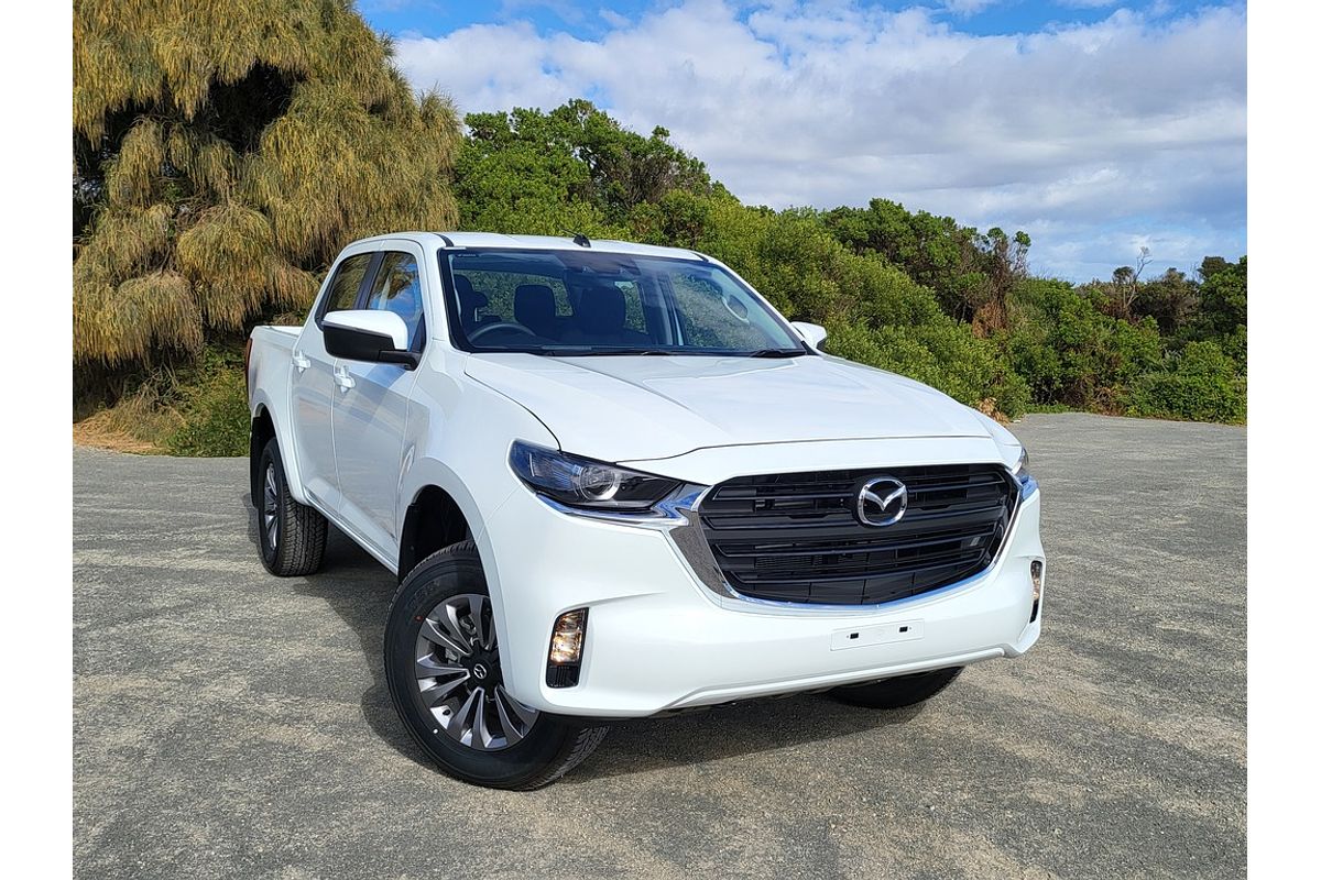 Mazda BT-50 F 6AUTO 3.0L DUAL CAB PICKUP XT 4X4