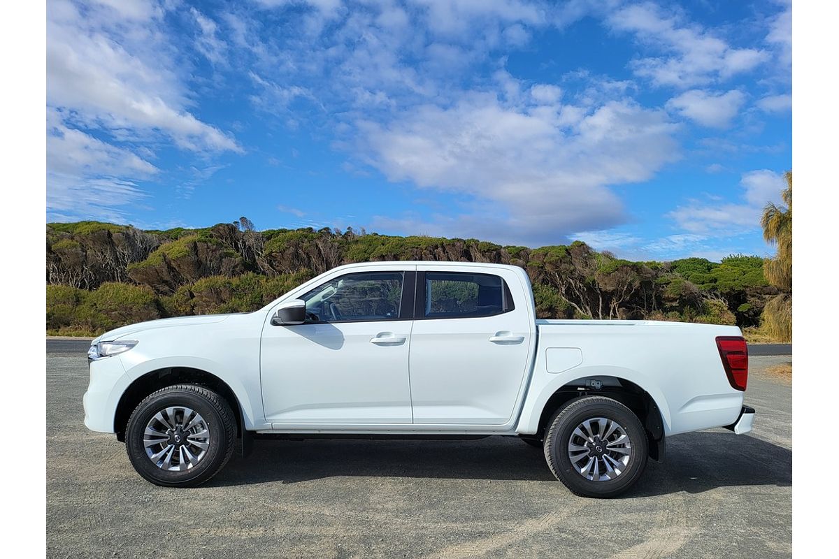 Mazda BT-50 F 6AUTO 3.0L DUAL CAB PICKUP XT 4X4