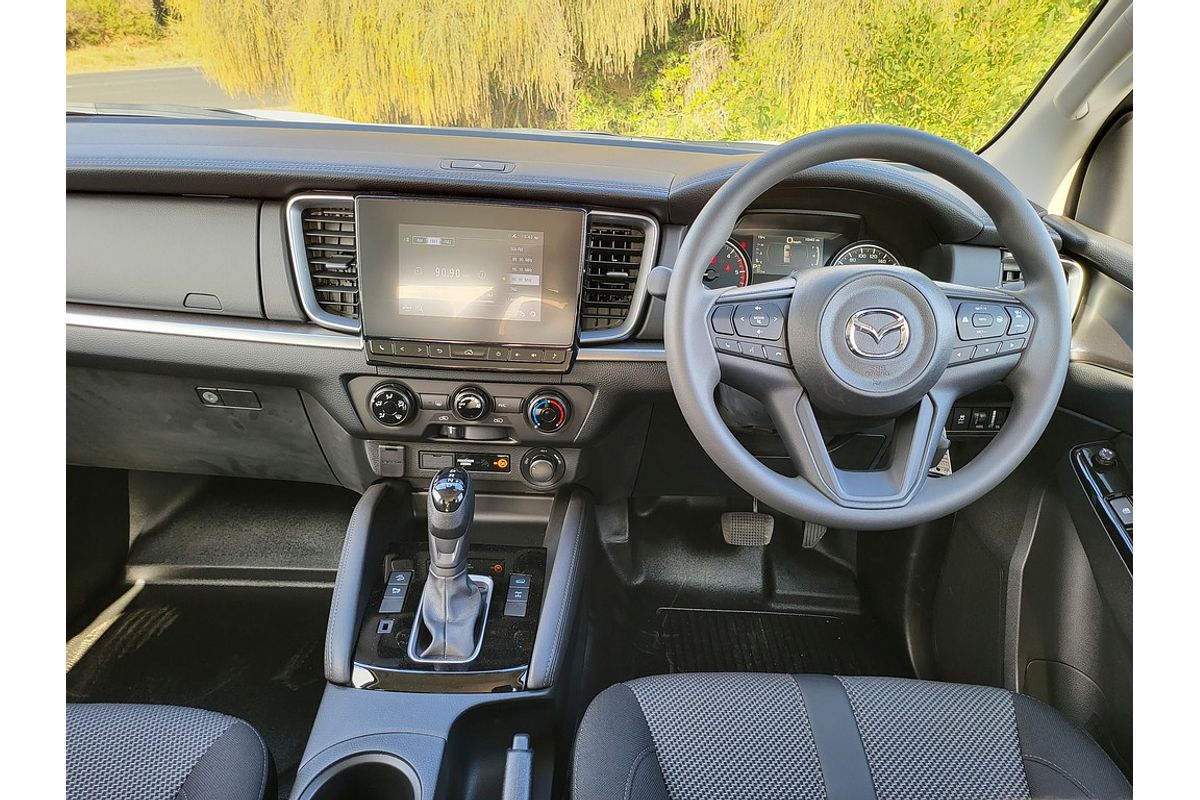 Mazda BT-50 F 6AUTO 3.0L DUAL CAB PICKUP XT 4X4