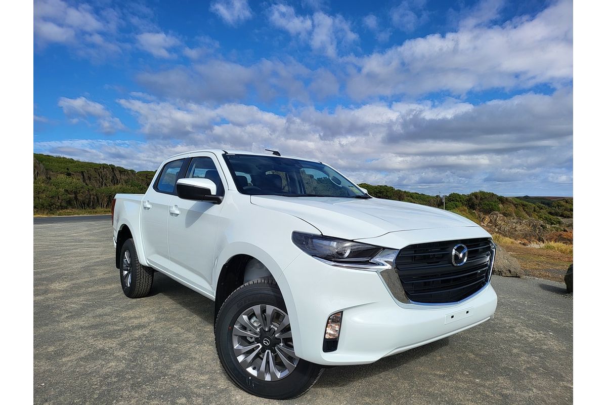 Mazda BT-50 F 6AUTO 3.0L DUAL CAB PICKUP XT 4X4