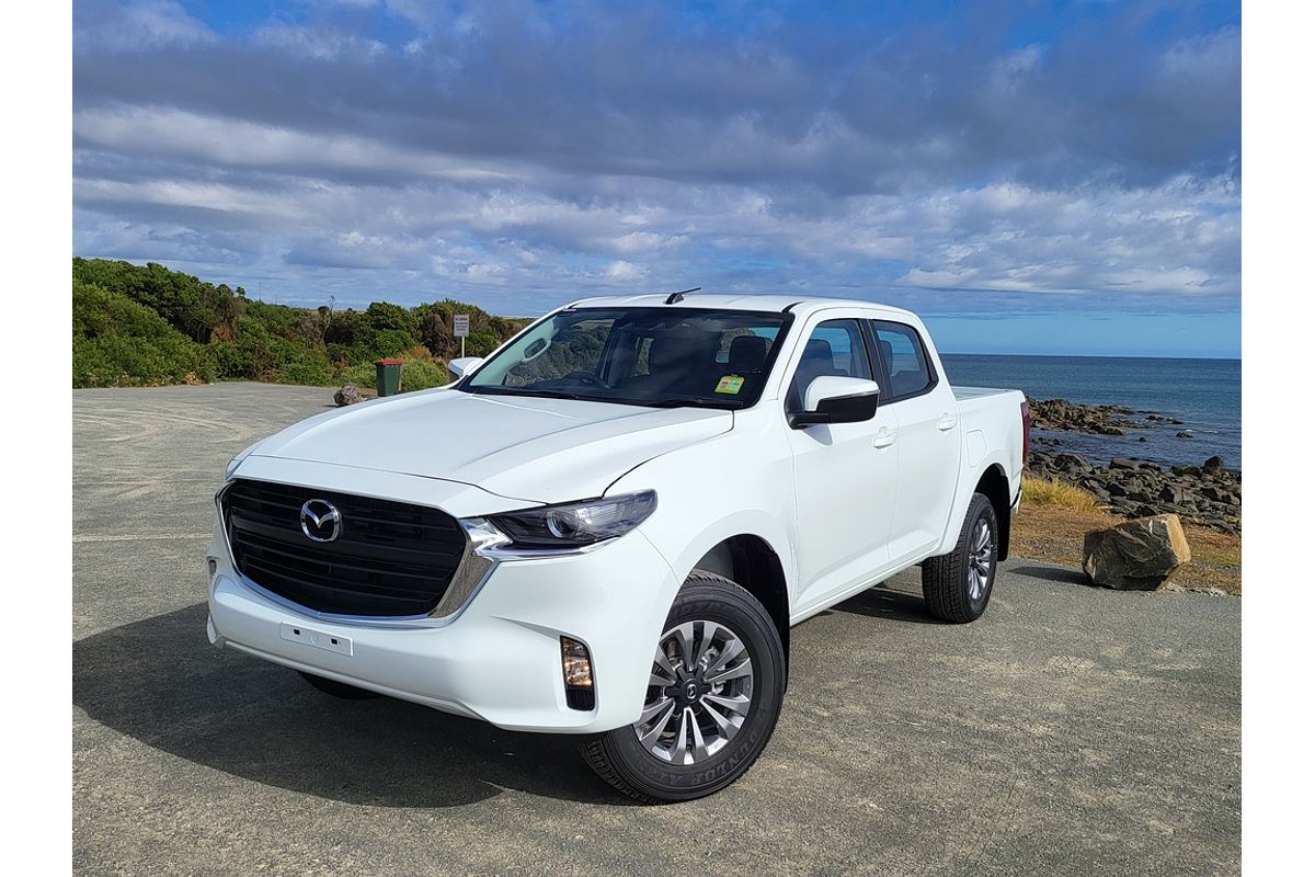 Mazda BT-50 F 6AUTO 3.0L DUAL CAB PICKUP XT 4X4