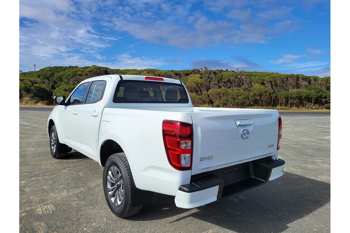 Mazda BT-50 F 6AUTO 3.0L DUAL CAB PICKUP XT 4X4