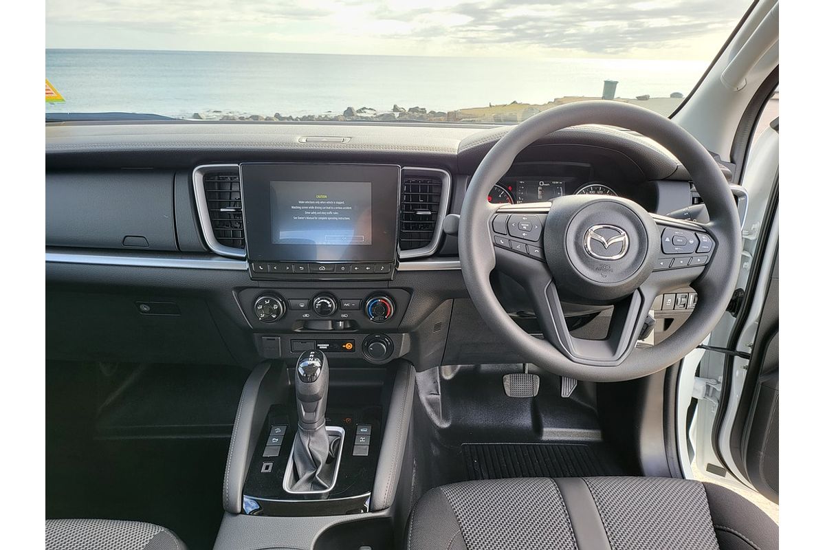Mazda BT-50 F 6AUTO 3.0L DUAL CAB PICKUP XT 4X4