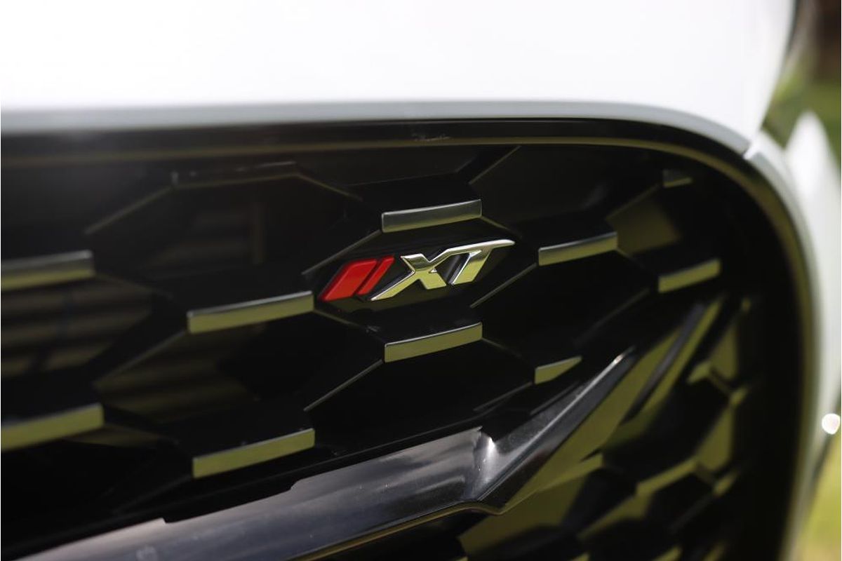 2024 Isuzu MU-X X-TERRAIN
