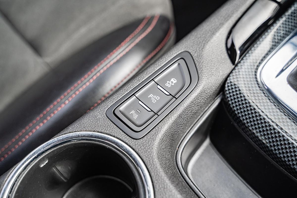 2015 Holden Commodore SV6 Storm VF