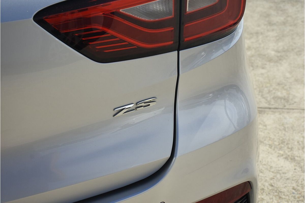 2019 MG ZS Essence AZS1