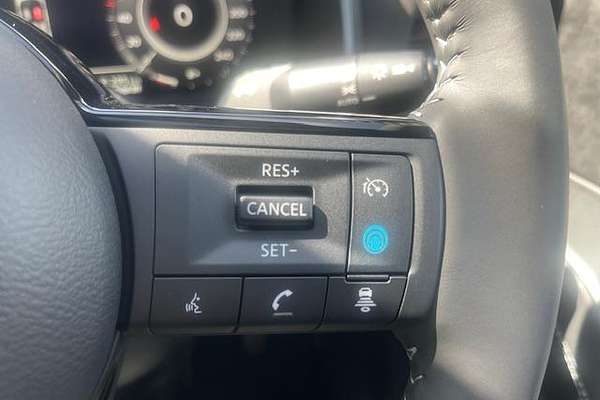 2025 Nissan QASHQAI N-DESIGN e-POWER J12