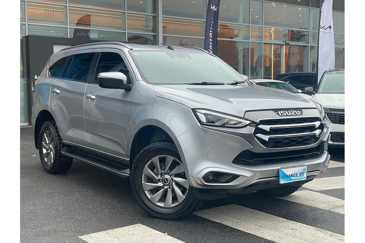 2022 Isuzu MU-X LS-U
