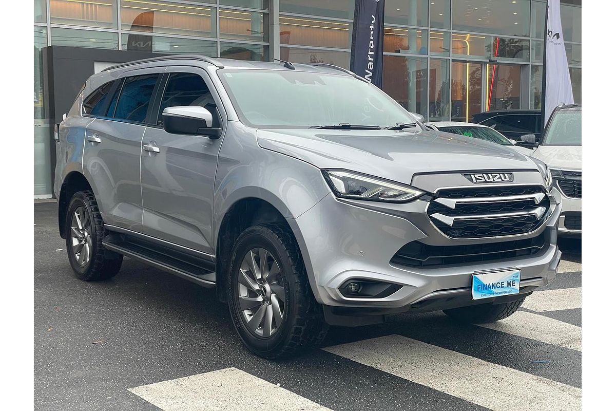 2022 Isuzu MU-X LS-U