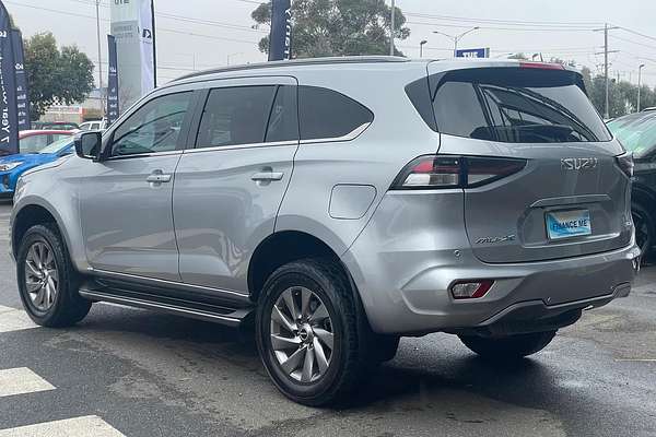 2022 Isuzu MU-X LS-U