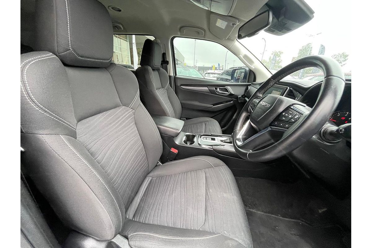 2022 Isuzu MU-X LS-U