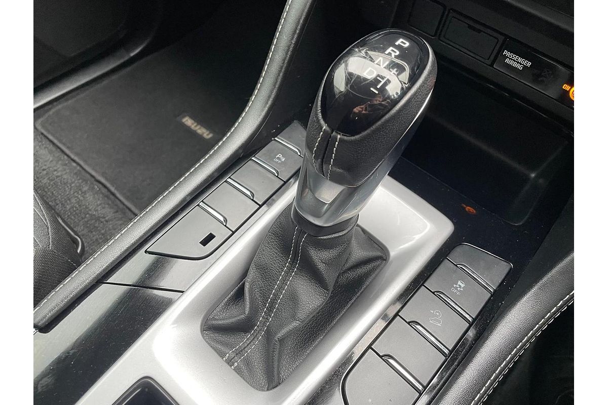 2022 Isuzu MU-X LS-U