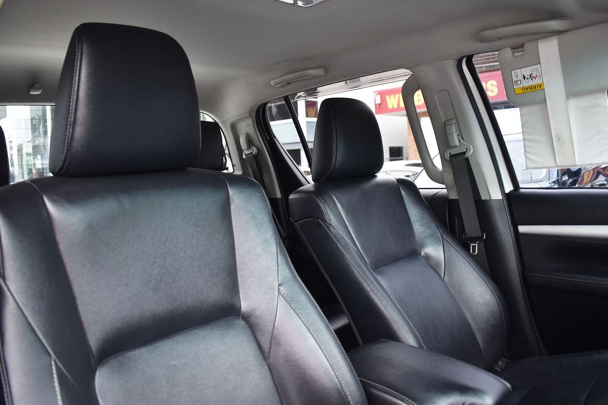 2017 Toyota Hilux SR5 GUN126R 4X4