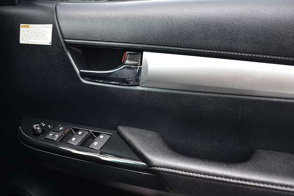 2017 Toyota Hilux SR5 GUN126R 4X4